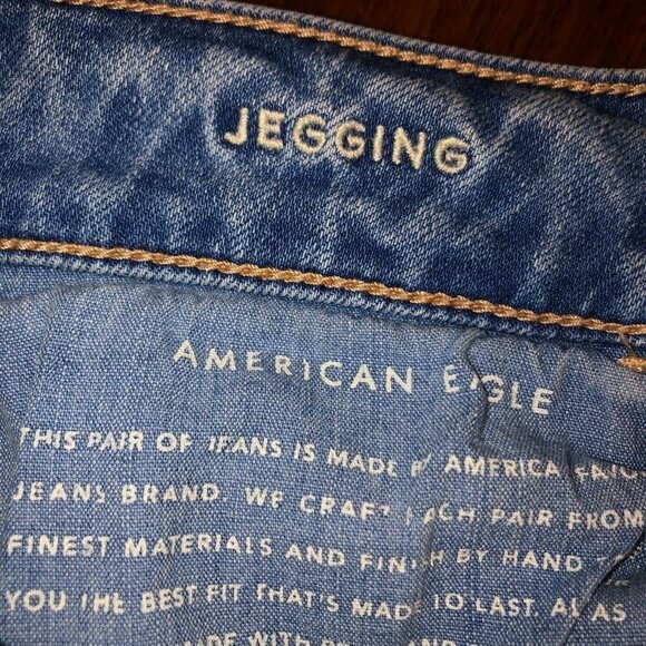 American Eagle Womens Size 6 Regular Light Wash Distressed Jegging Skinny Jeans - Picture 10 of 12